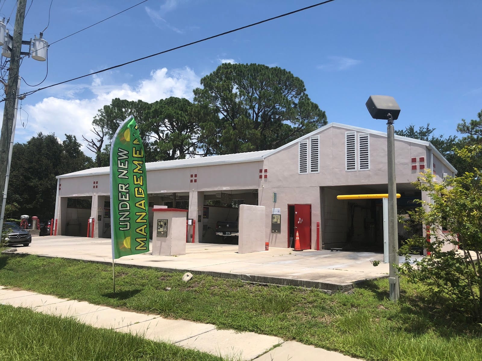Spotless Car Wash South, photo 2