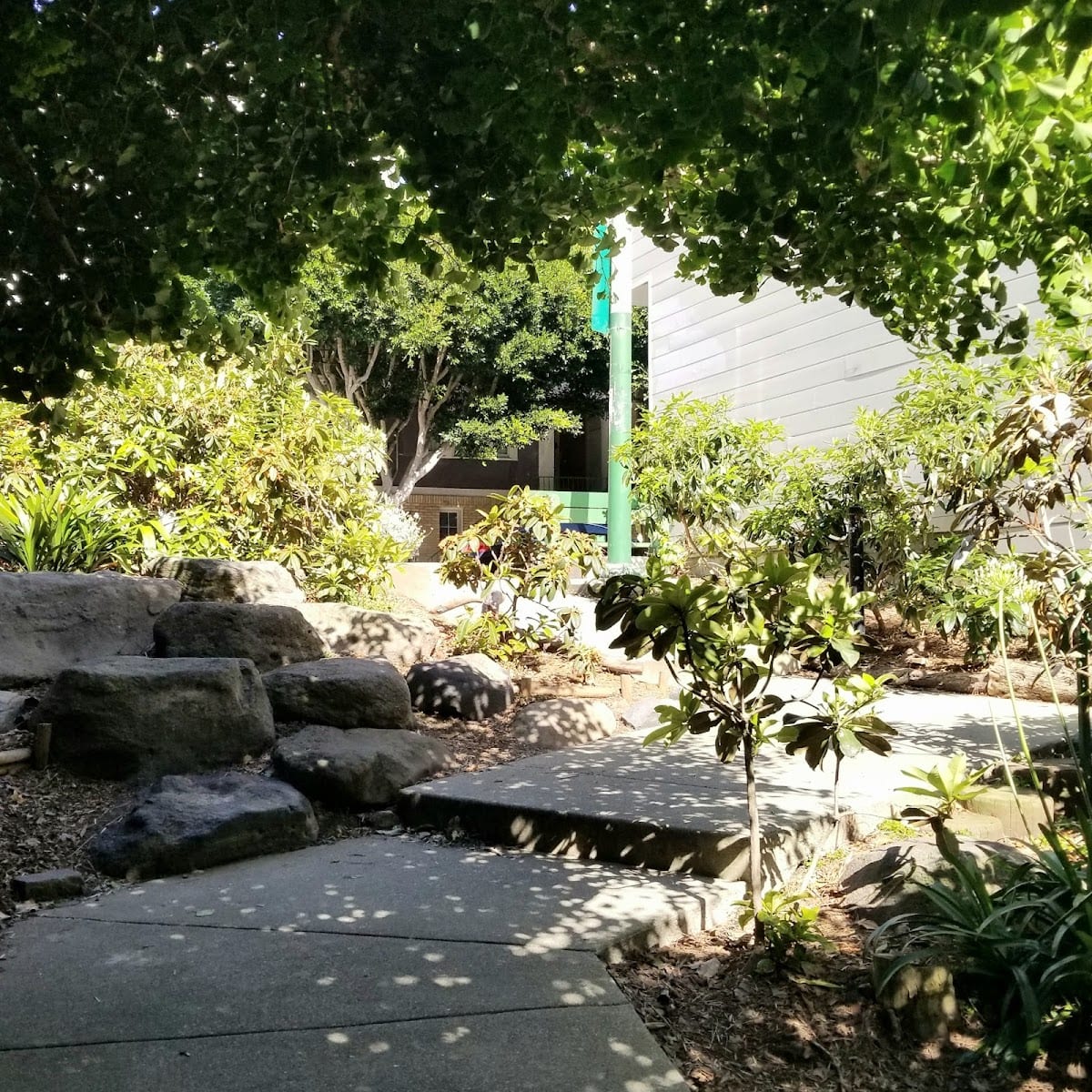 Hyde & Vallejo Mini Park