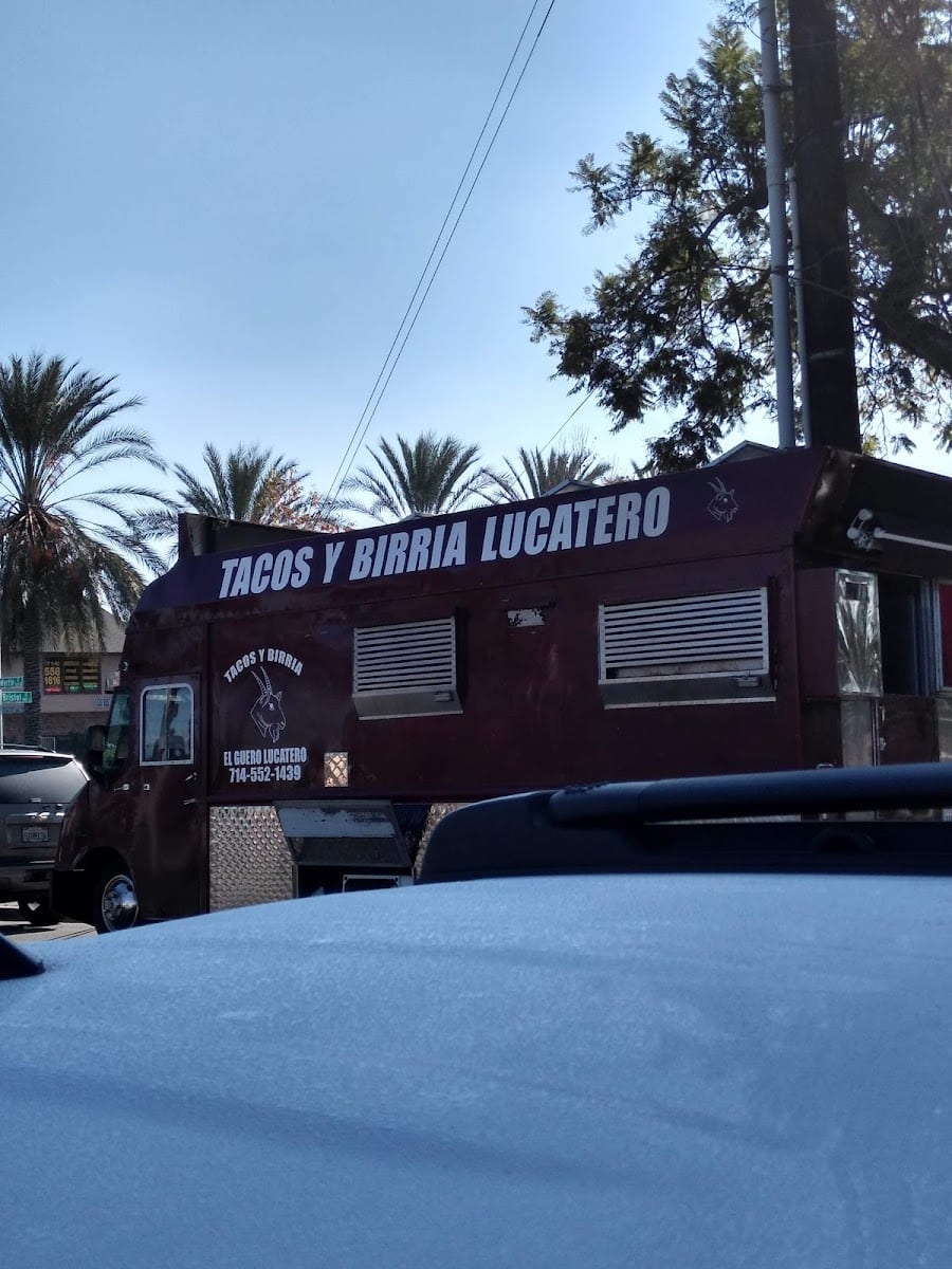 Tacos y Birria El Guero