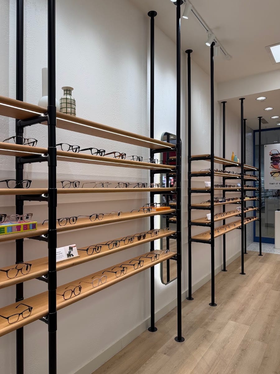 Bailey Nelson & Optometry - Hillcrest Mall in Richmond Hill