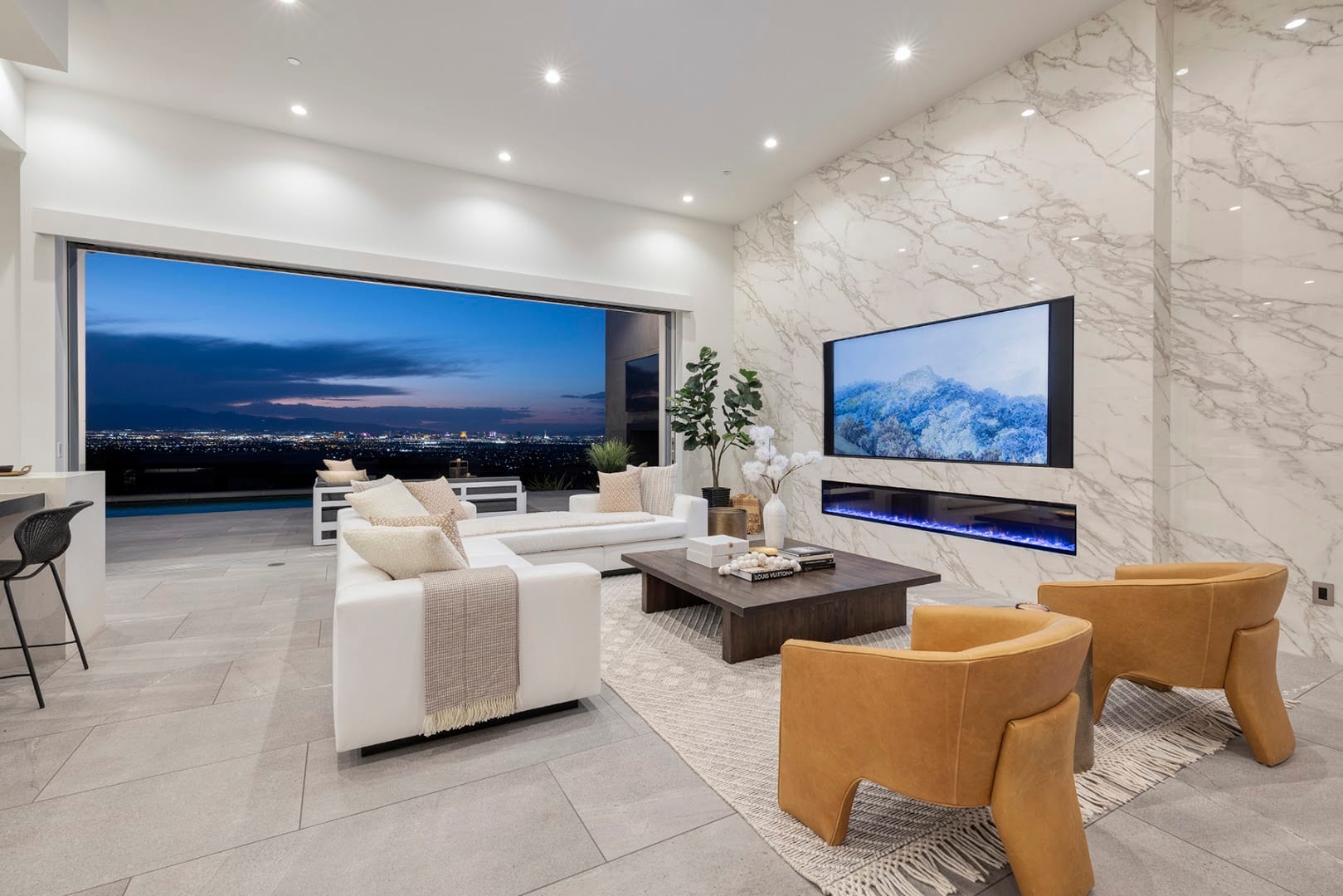 Brooke Edlund + Heather Skupa, Las Vegas REALTORS at Douglas Elliman, photo 2