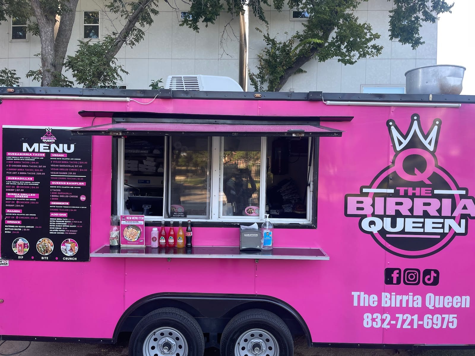 The Birria Queen (Food Truck)