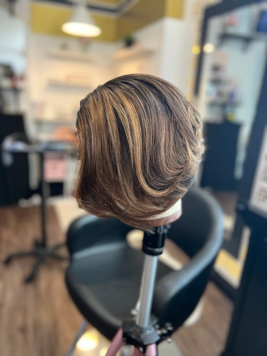 Erickamonique Hair Therapy Clinic