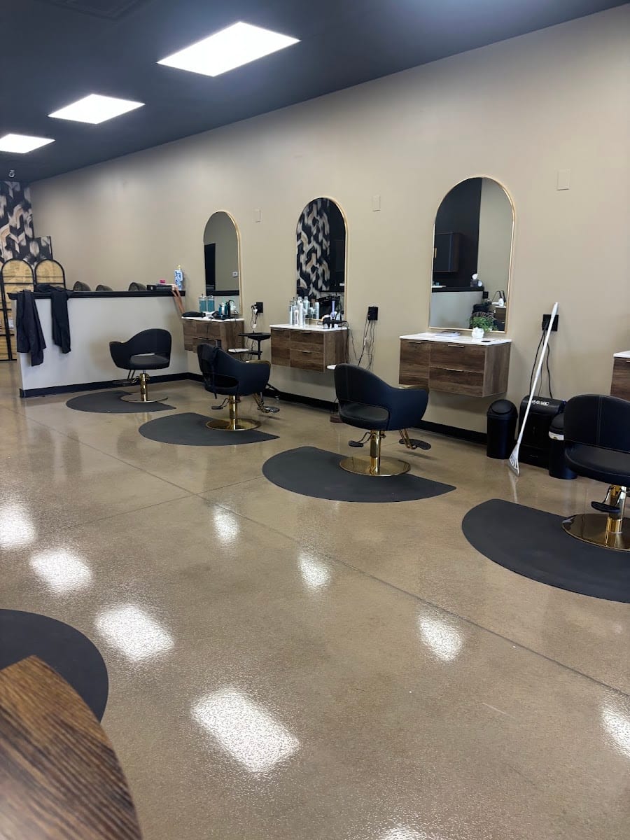 Nora Lynns Beauty Lounge, photo 3