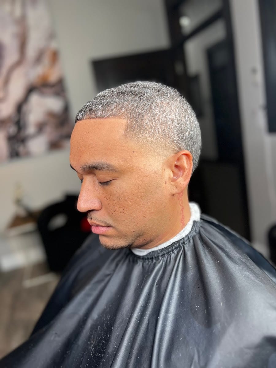 EG Barbershop Suite