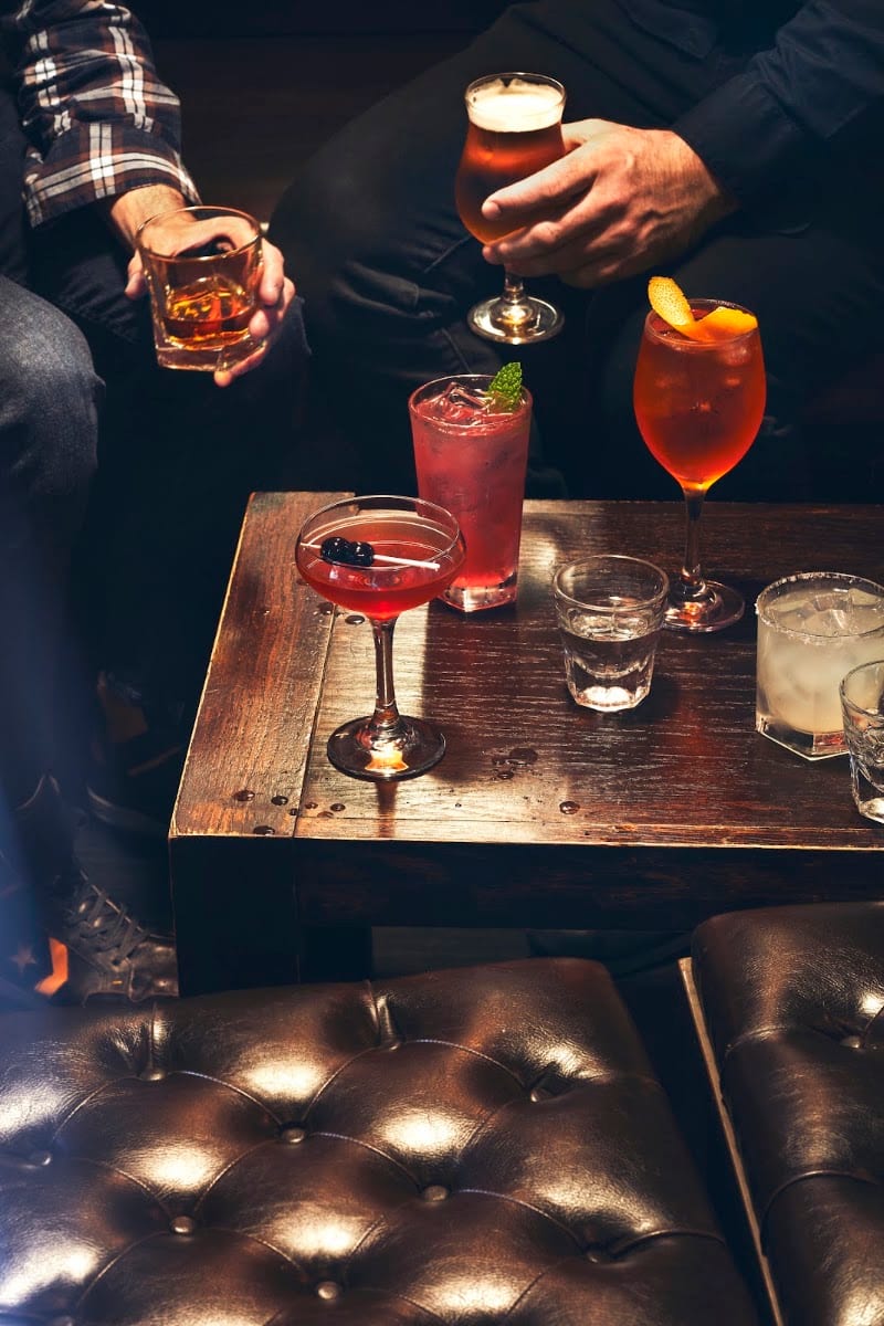 Zeki's Bar