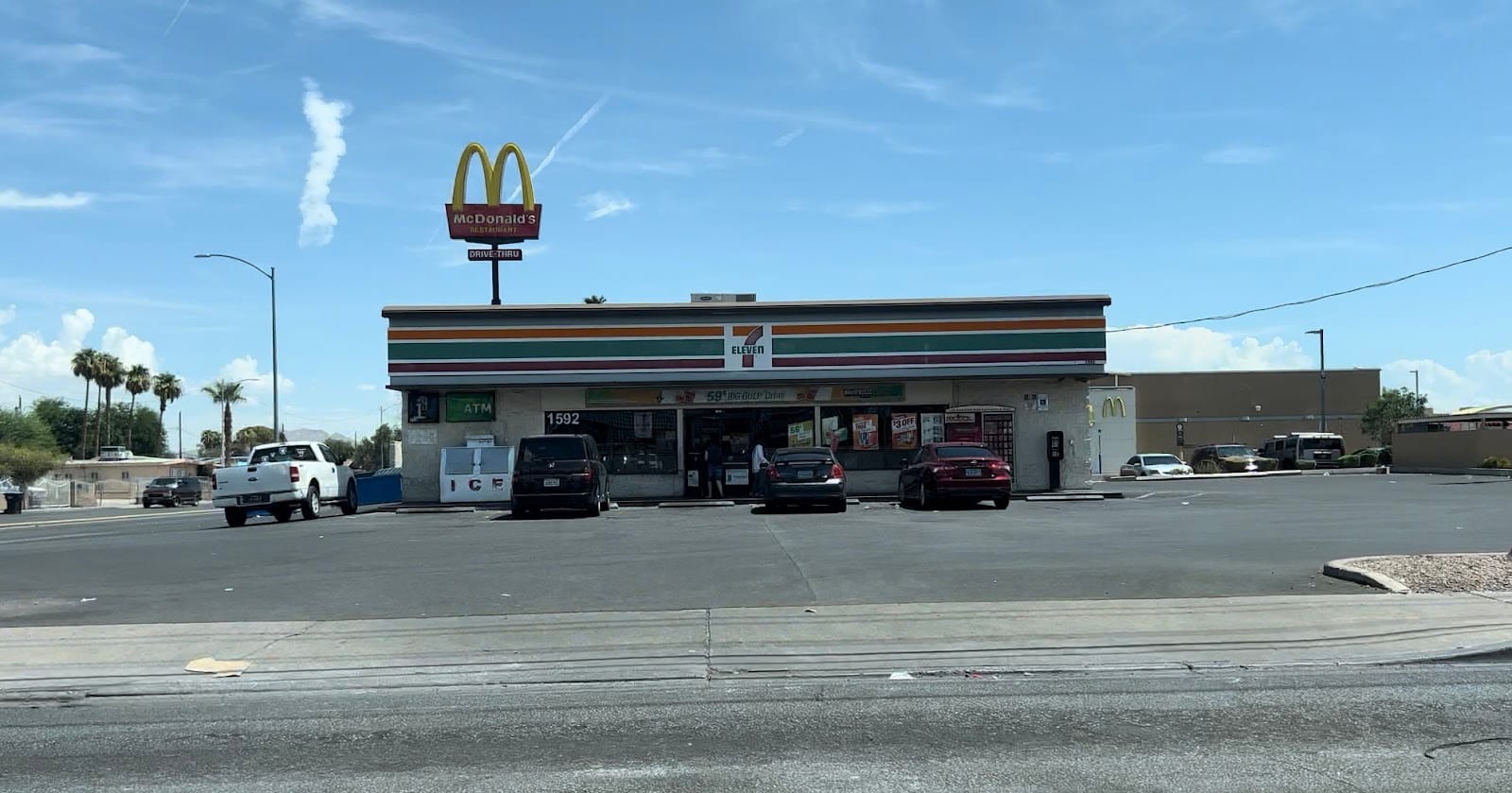 7-Eleven, photo 2