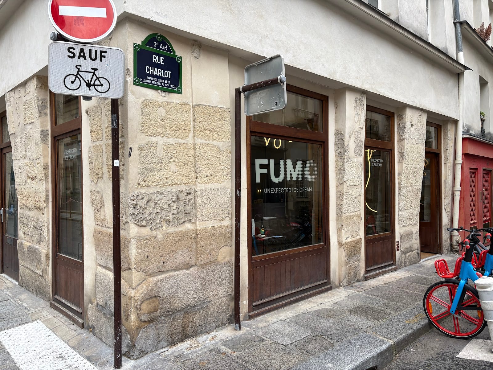FUMO, photo 2