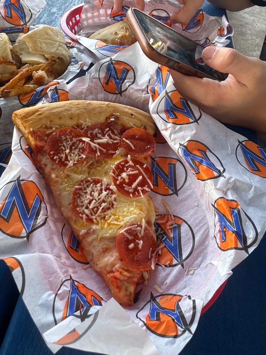 Zipps Sports Grill, photo 4
