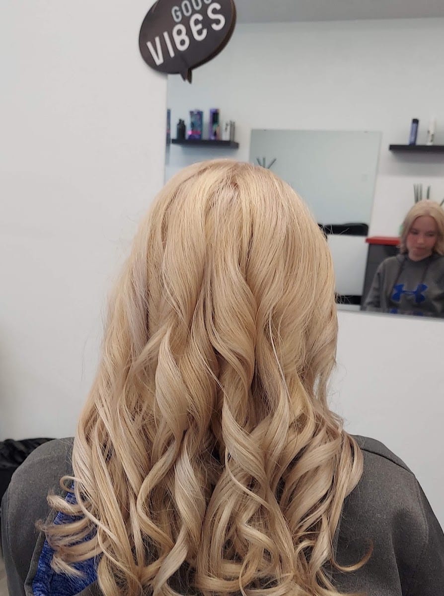 Kirsch Kutz Salon, photo 3