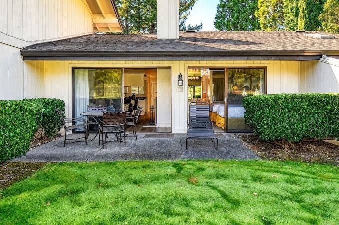 Exciting Onsite Amenities! 2 Comfortable Units, Onsite Golf Course, Free Parking, photo 2