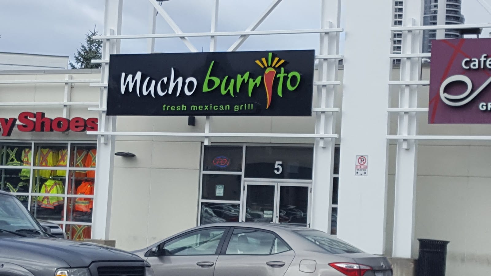 Mucho Burrito Fresh Mexican Grill, photo 2