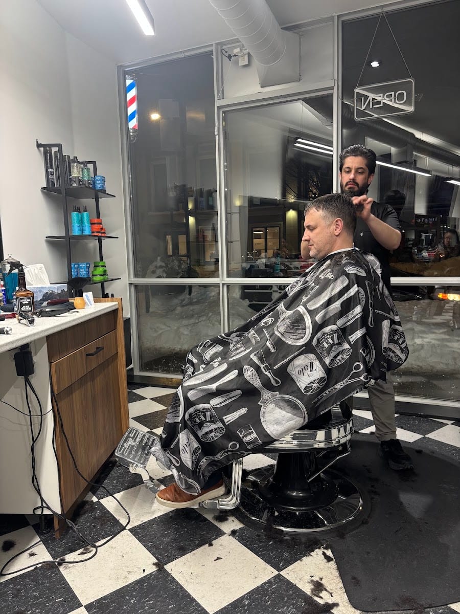 West End Barbers, photo 2
