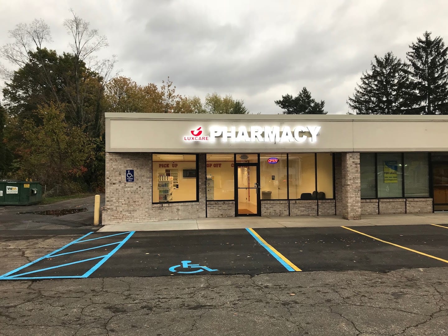 Luxcare Pharmacy, photo 3