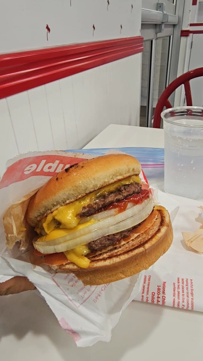 In-N-Out Burger, photo 3