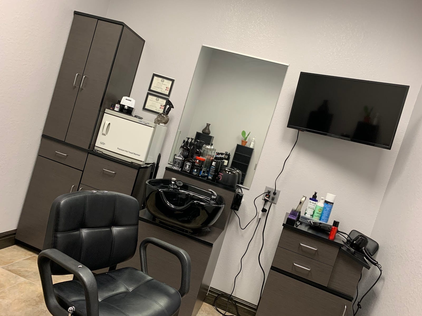 Brawns Barber