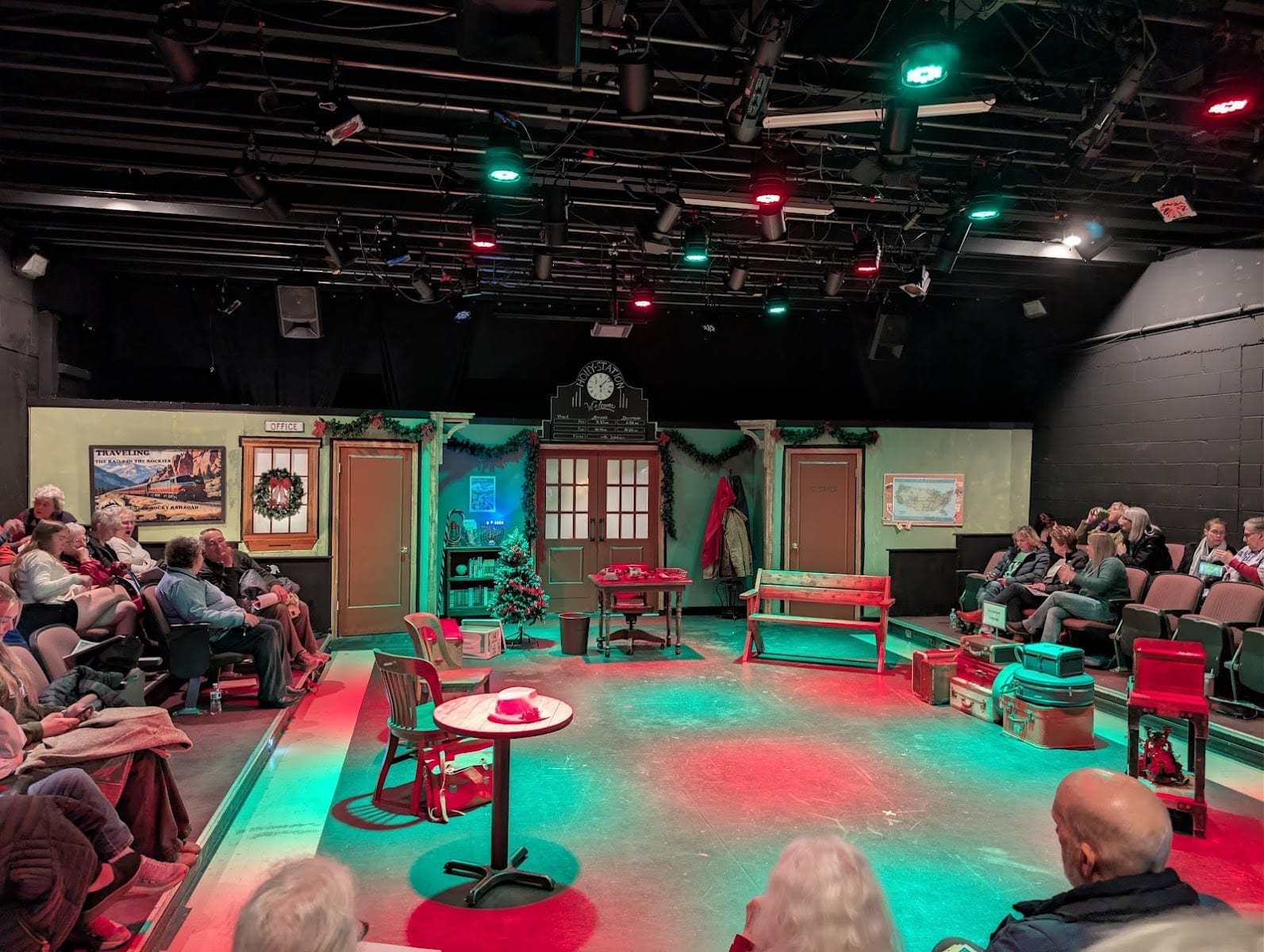 Olympia Little Theatre, photo 2