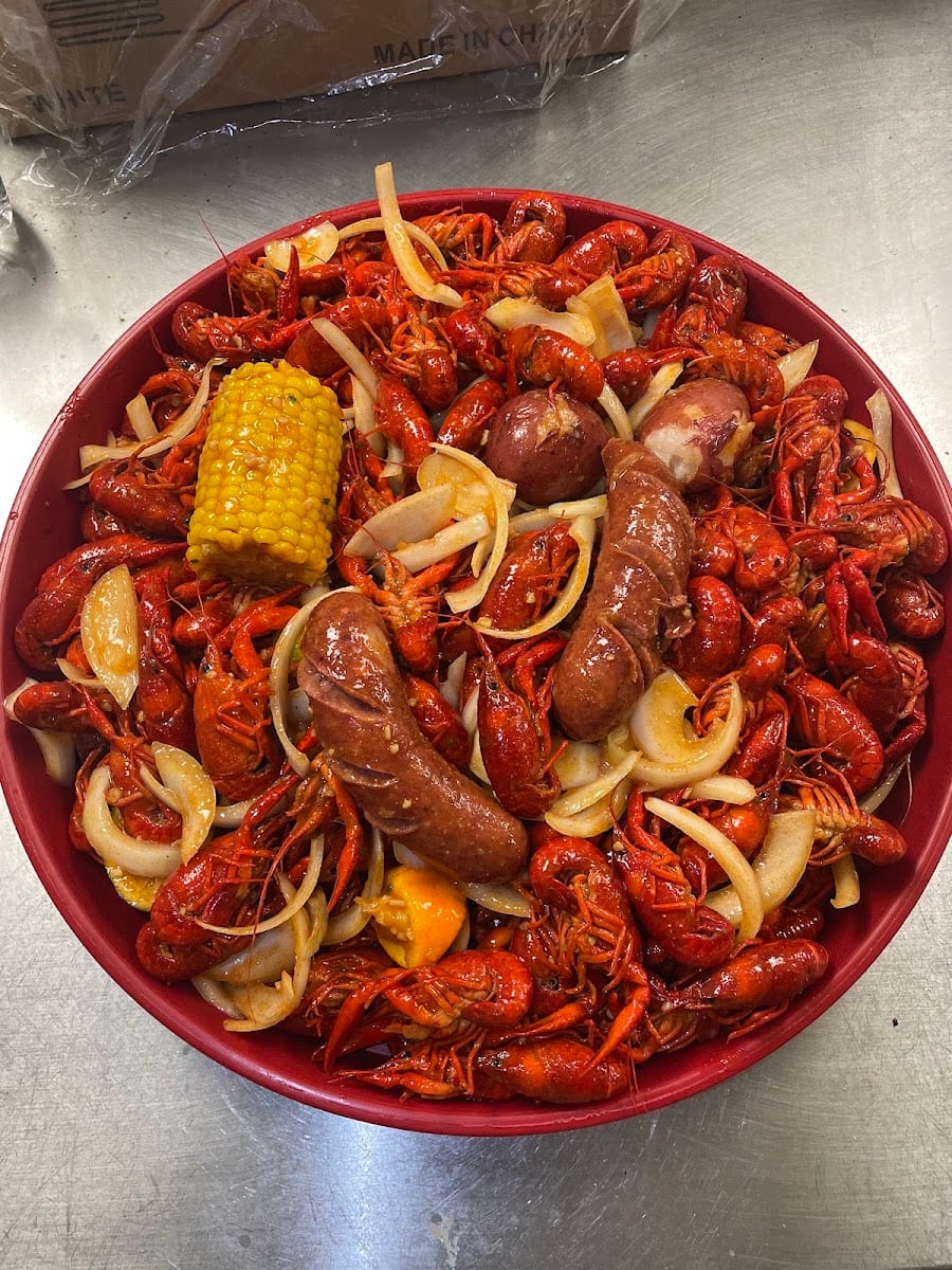 Lily's Seafood Bar And Grill