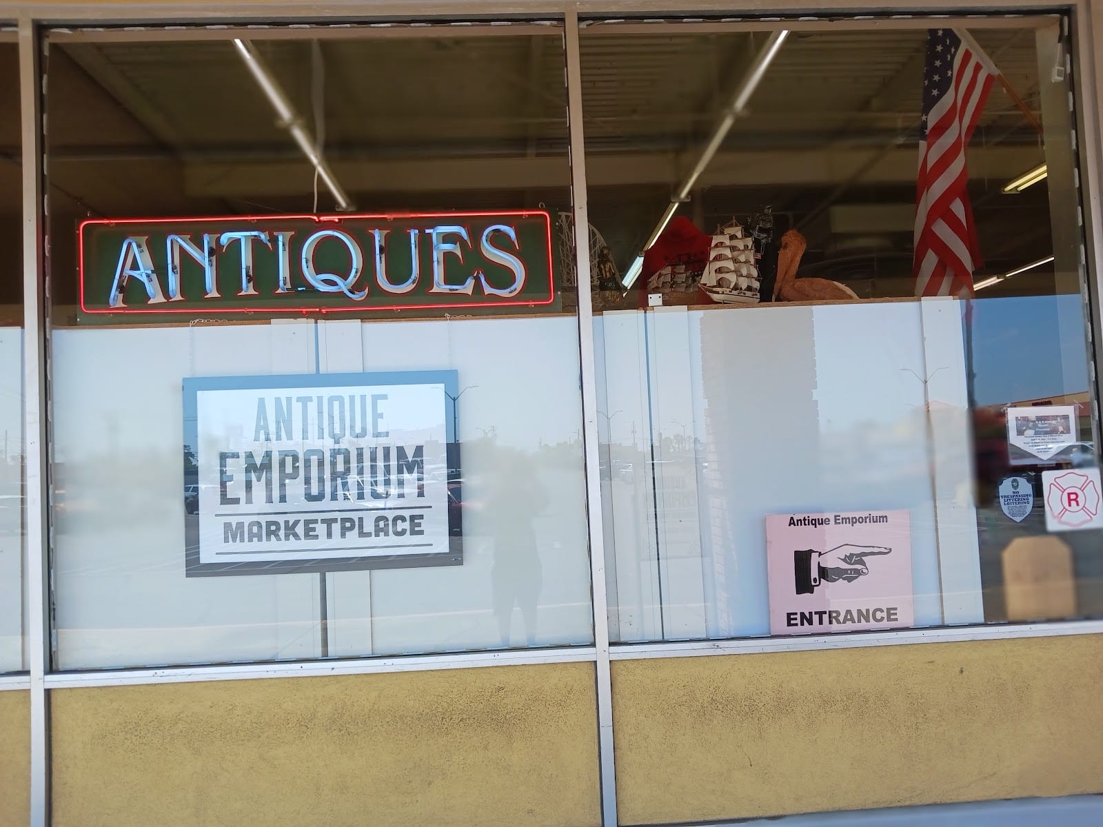 Antique Emporium Market Place, photo 2