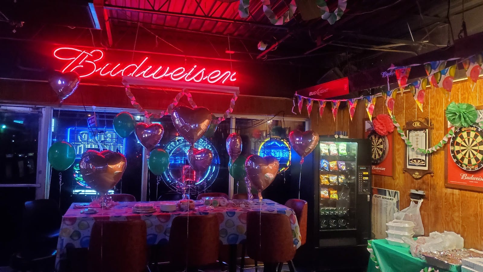 8-Ball Lounge, photo 4