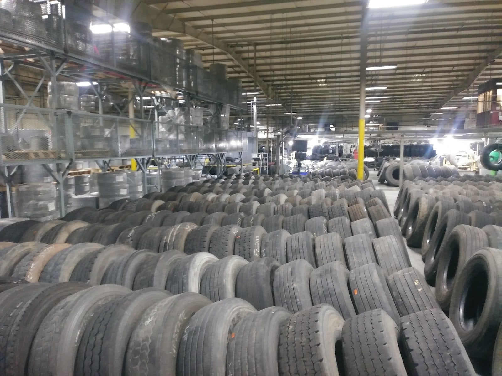 Snider Fleet Solutions Distribution Center, photo 2