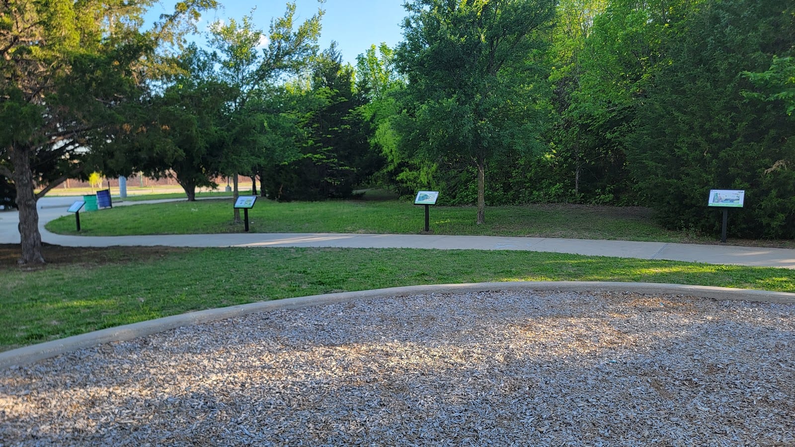 East Hill Park, photo 3