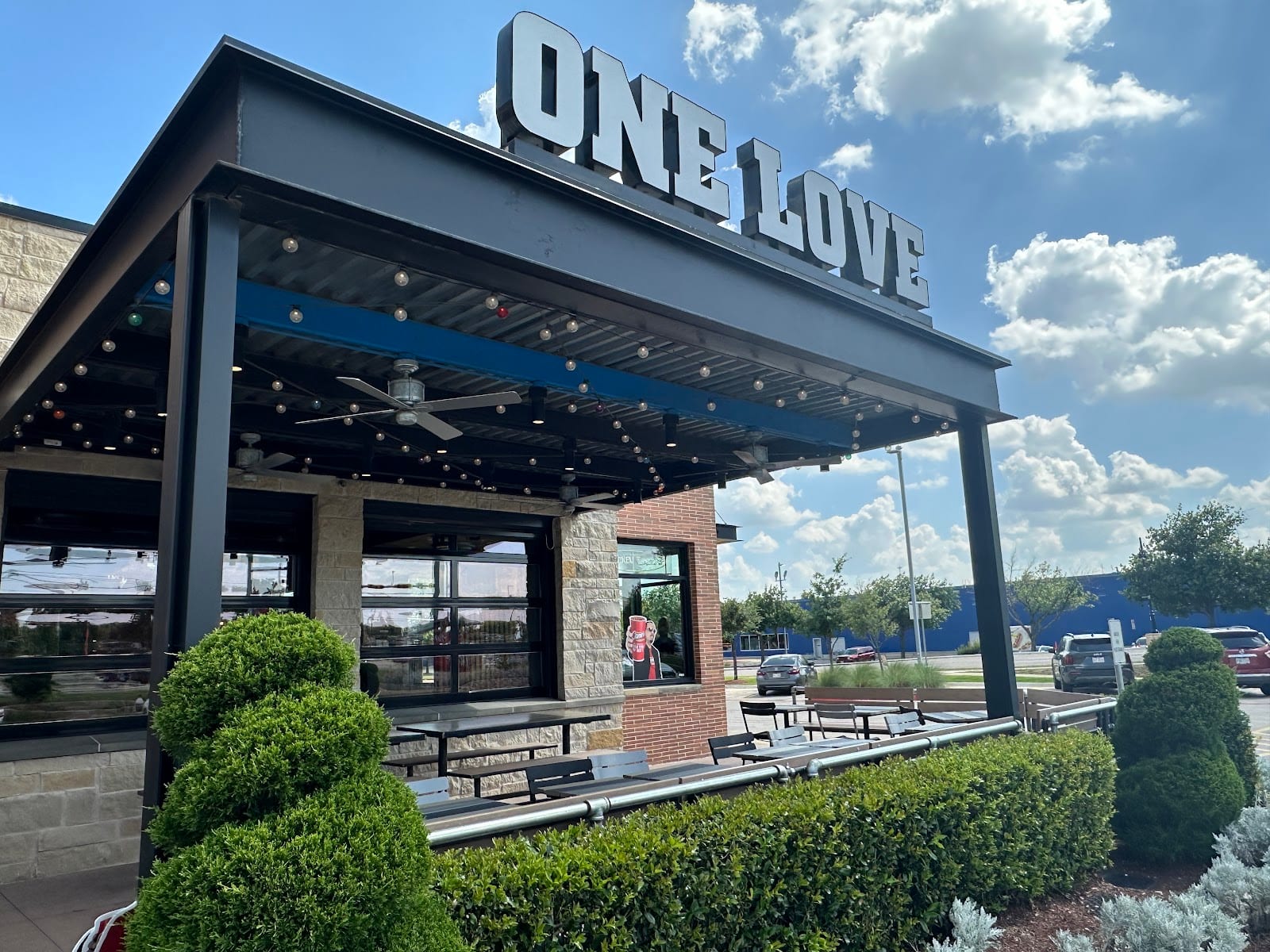 Raising Cane's Chicken Fingers, photo 2