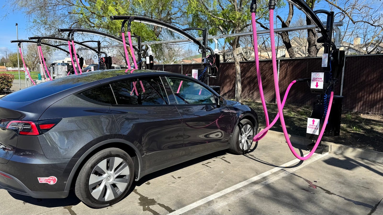 LUV Car Wash - Broadway, photo 3