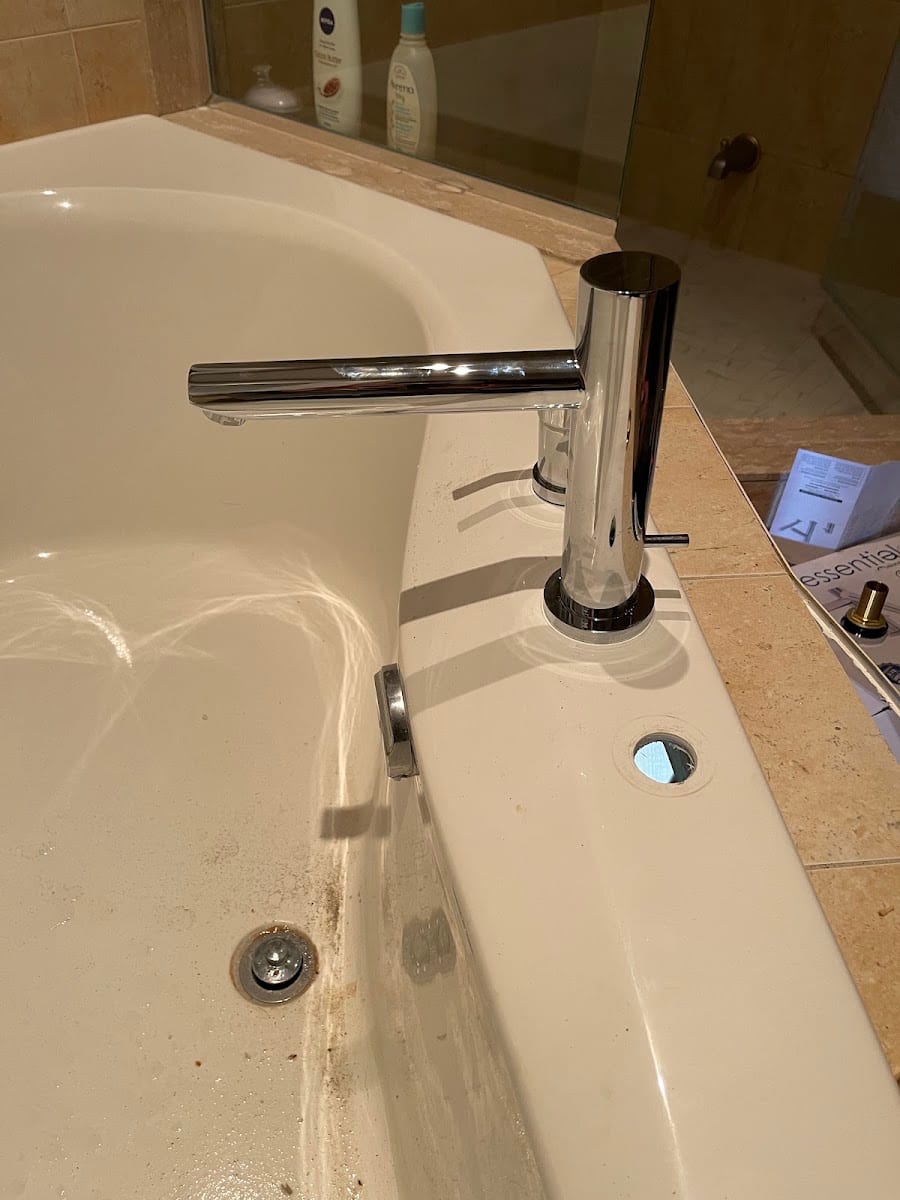 Actual Blue Plumbing, photo 2