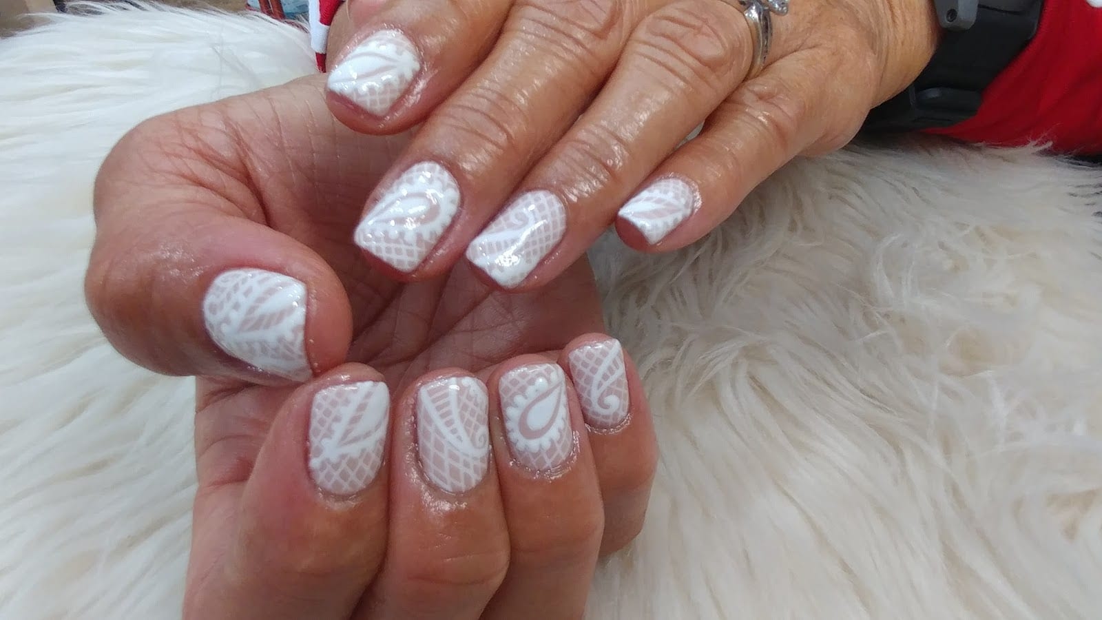 unique nails and spa