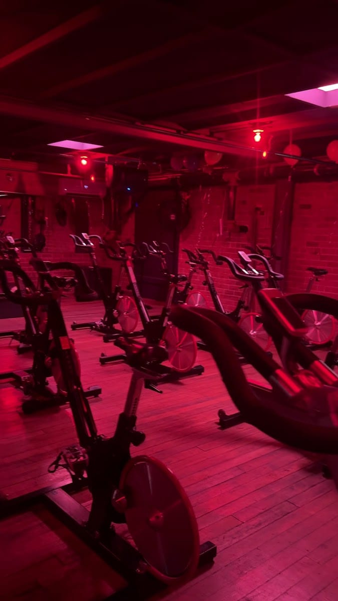 FRIDAY | MAT PILATES, STRENGTH & SPIN | DOWNTOWN, photo 3