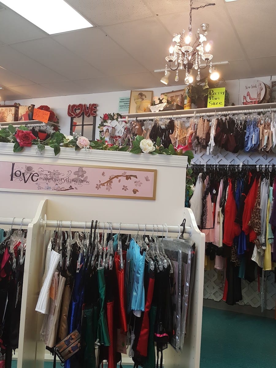 Pizzaz Lingerie and Adult Novelties, photo 4
