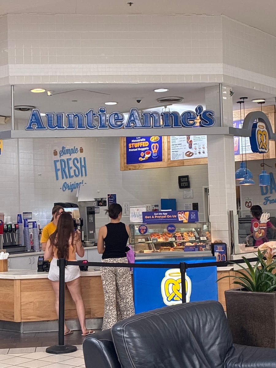 Auntie Anne's, photo 2