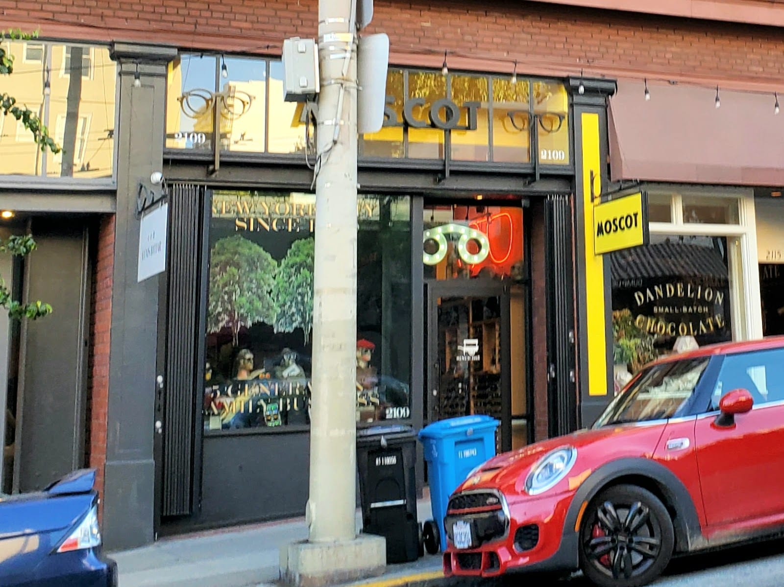 MOSCOT Fillmore Shop, photo 3