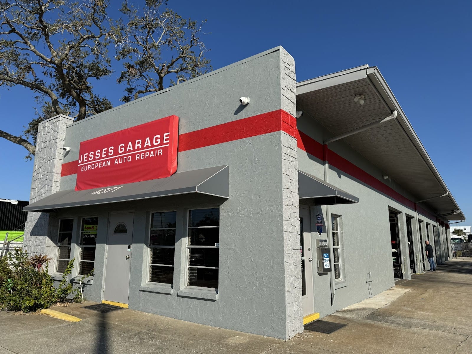 Jesse's Garage European Auto Repair - Clark Rd, photo 2