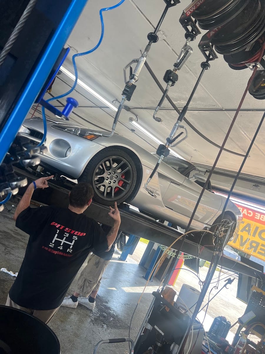 QUICK 5 OIL CHANGE & AUTO REPAIRS, photo 3