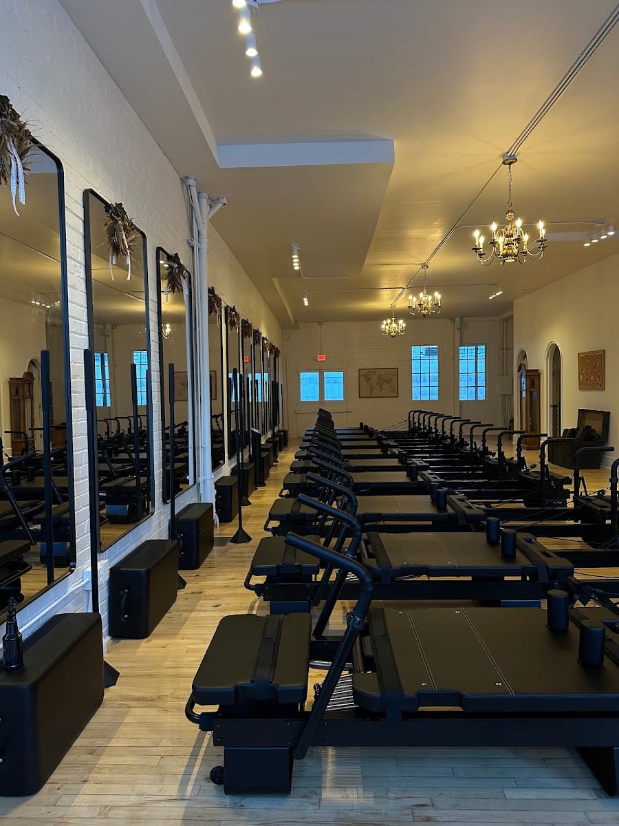 Leighann Shelton - Rolfing | Feldenkrais | Pilates, photo 4