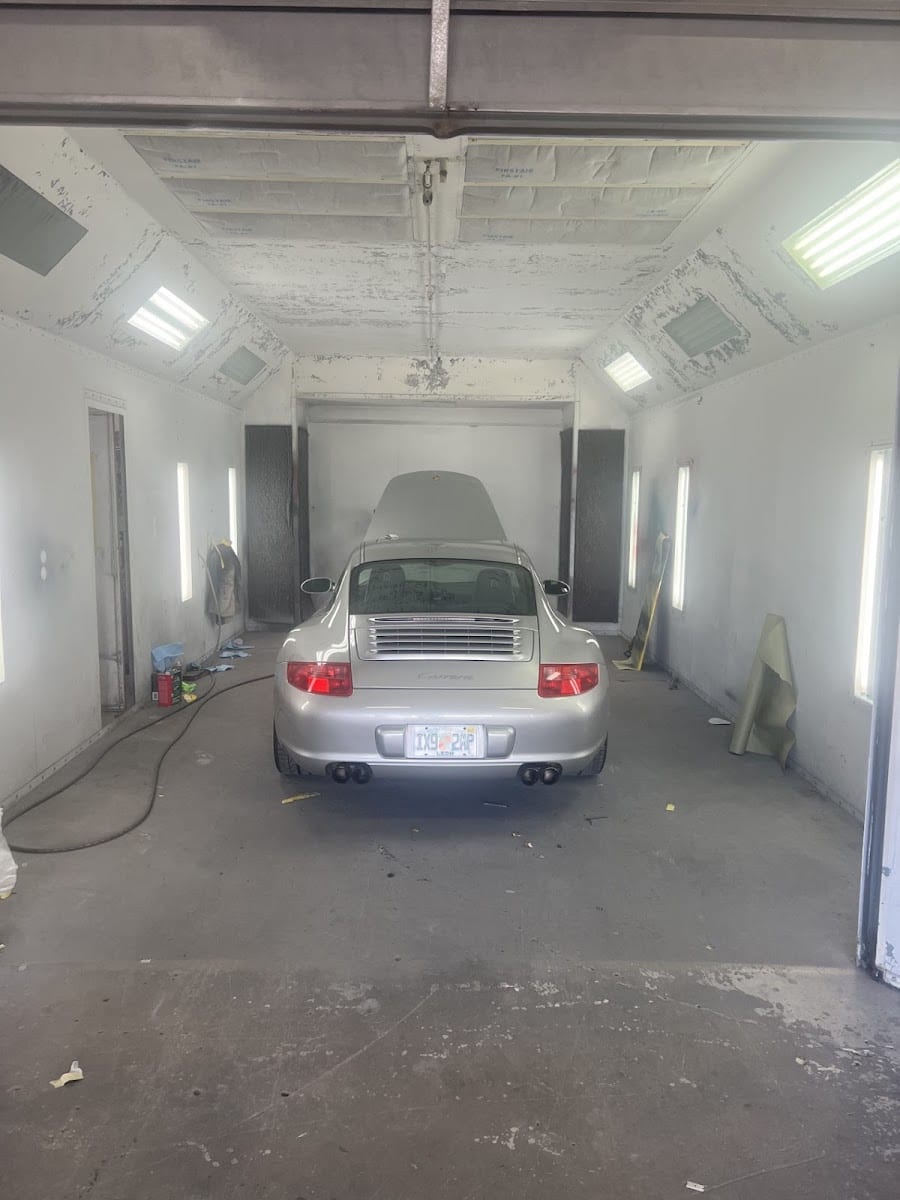 Lightning Auto Body and Custom Shop, photo 4