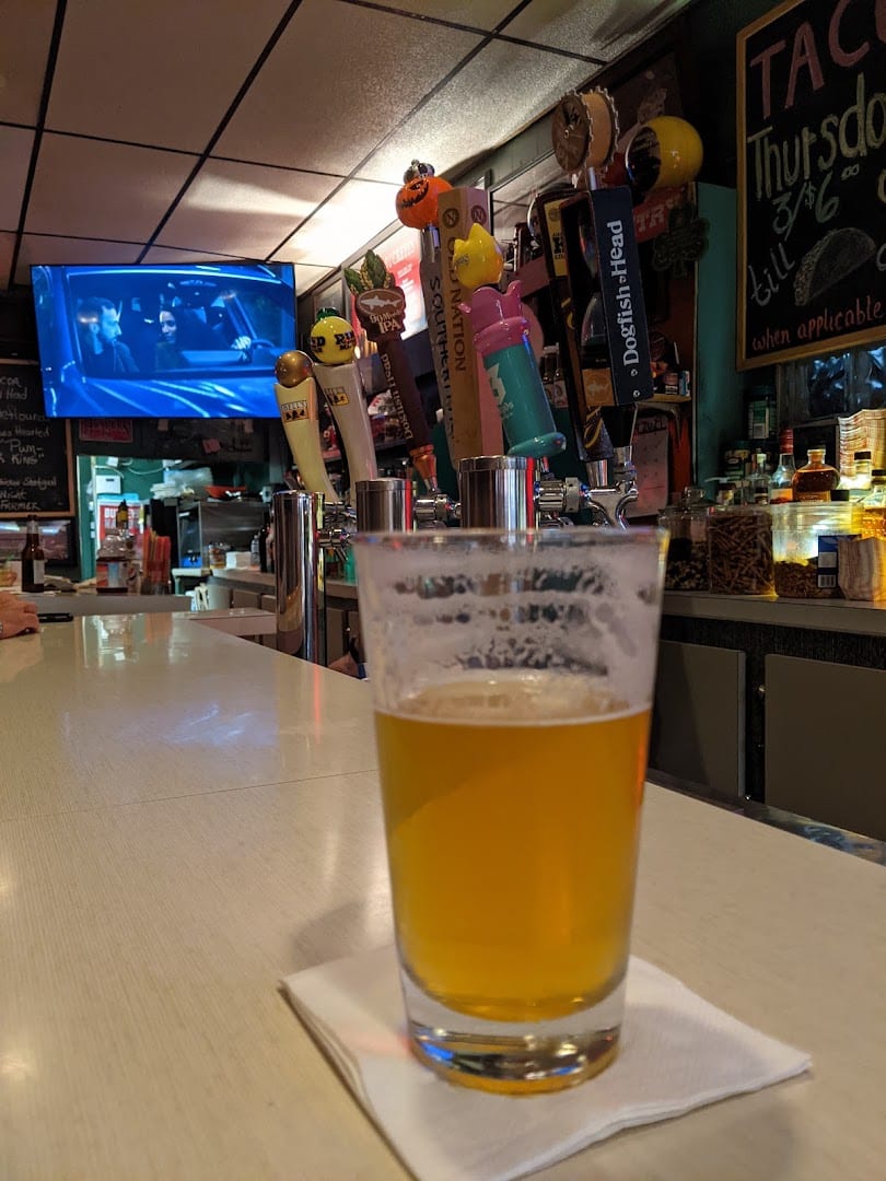 Lakeview Lounge, photo 2