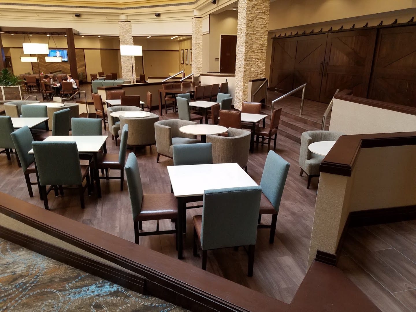 New West Bar & Grill, photo 4
