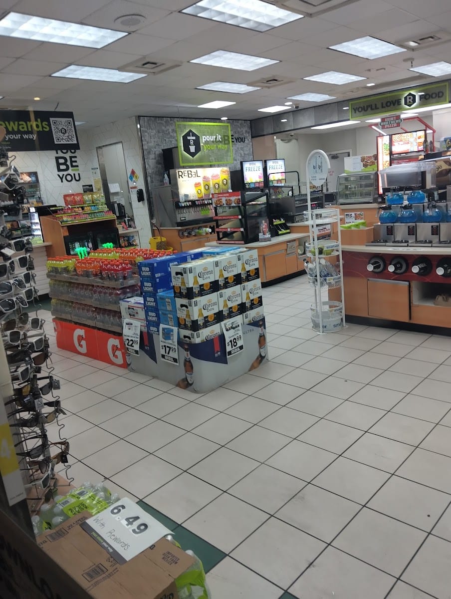 Exxon, photo 2
