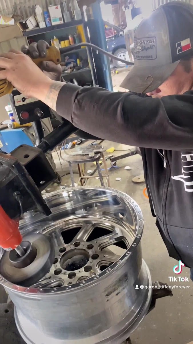 Aluminum Wheel Repair, photo 3