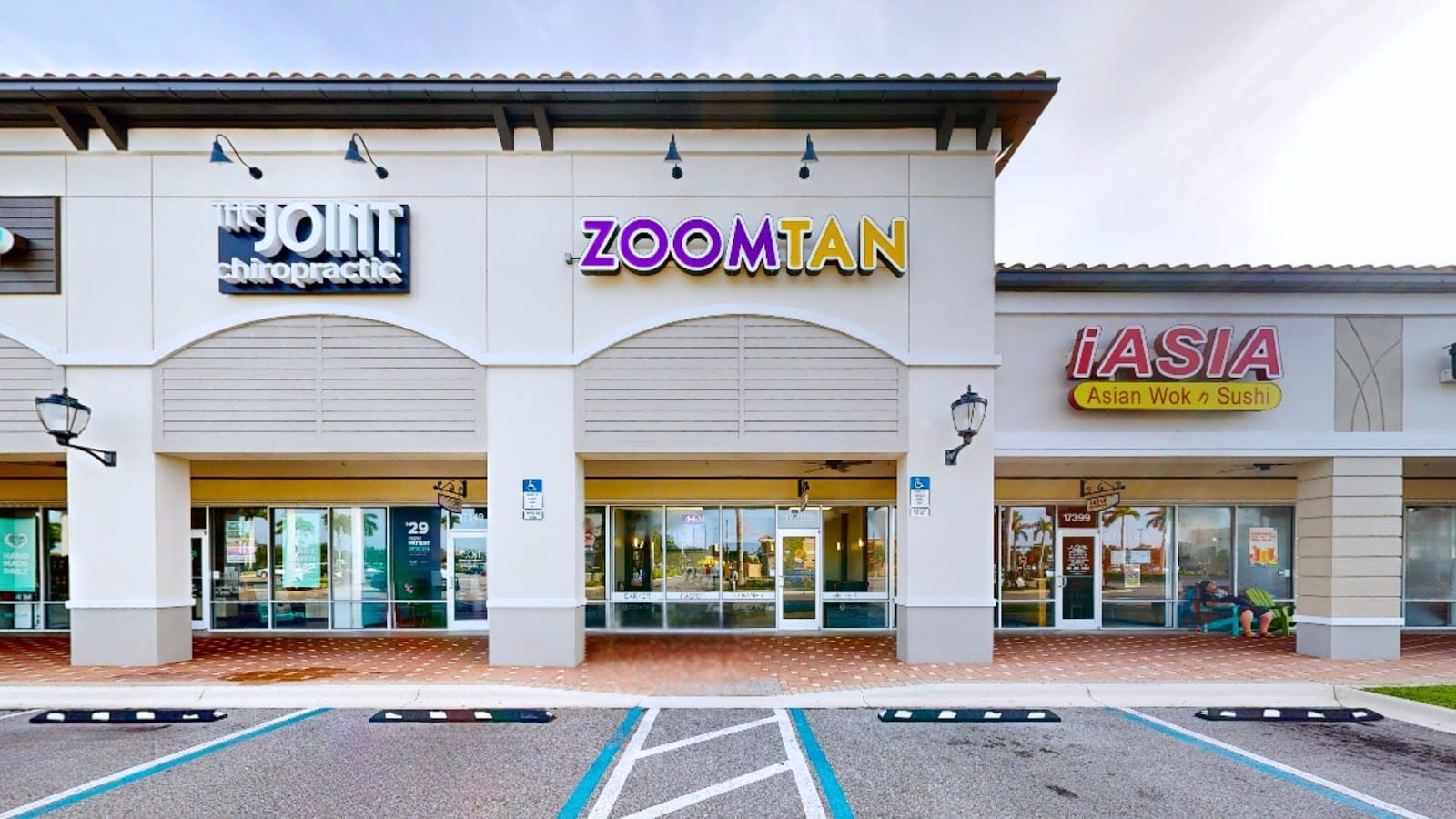 Zoom Tan
