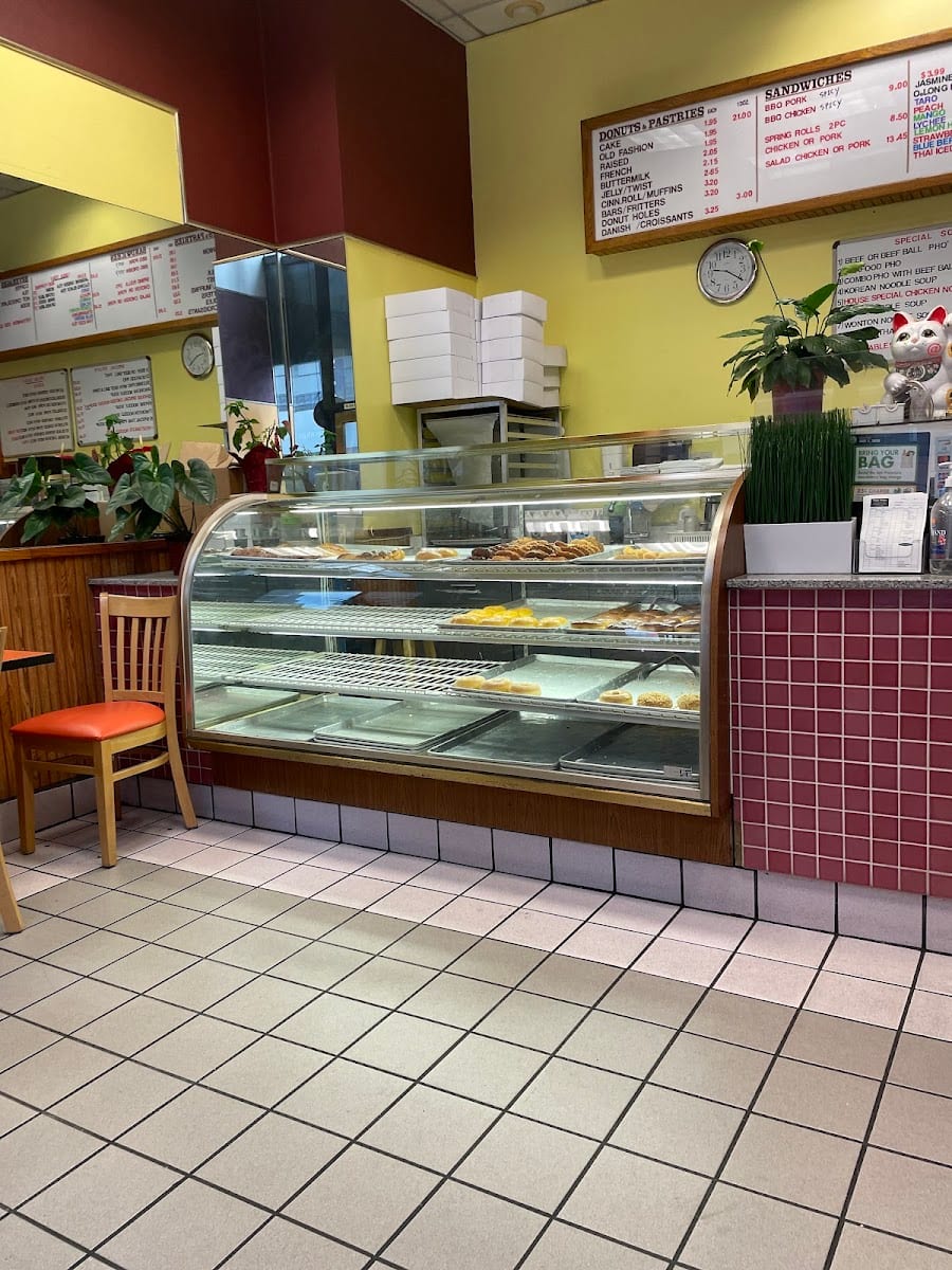 Happy Donuts, photo 2