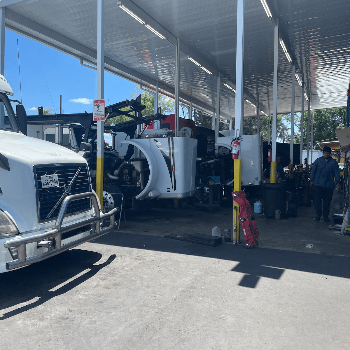 Milian Truck Center, photo 4