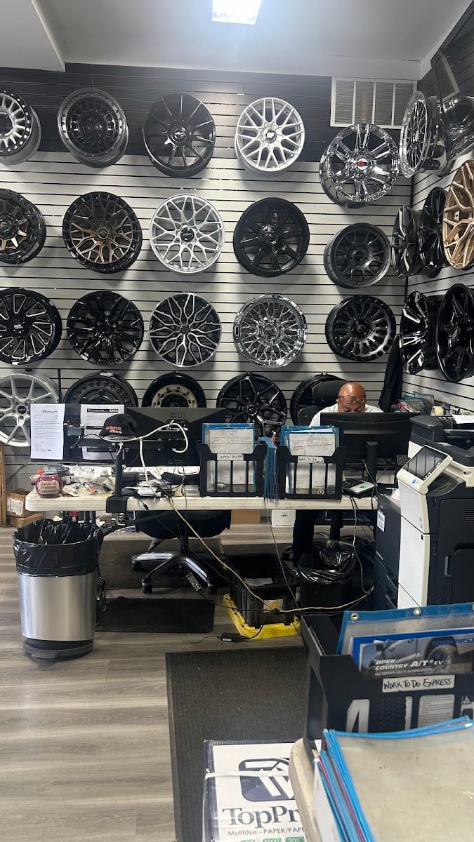 Discount Tire City, photo 3