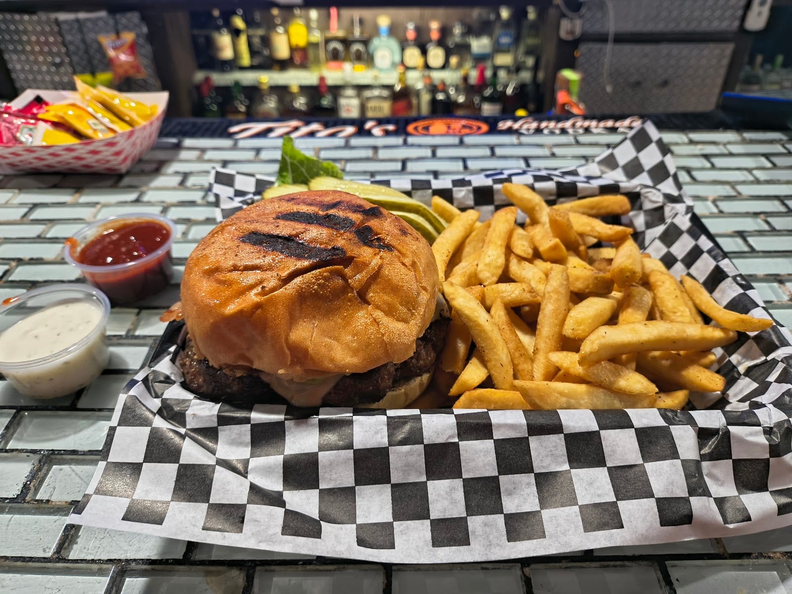 Amigos | Burgers & Beer