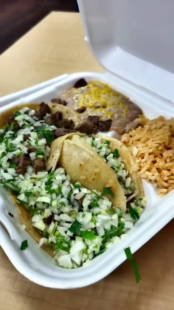 Emiliano's Taco Shop Mexican Food, photo 3