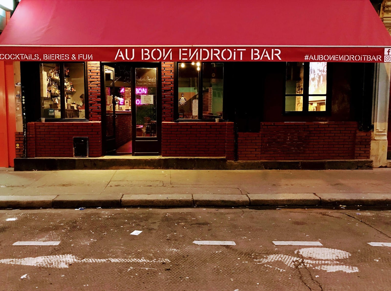 Au Bon Endroit Bar, photo 2