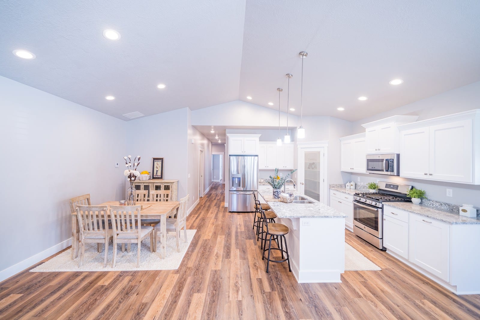 Champlin Homes, photo 2